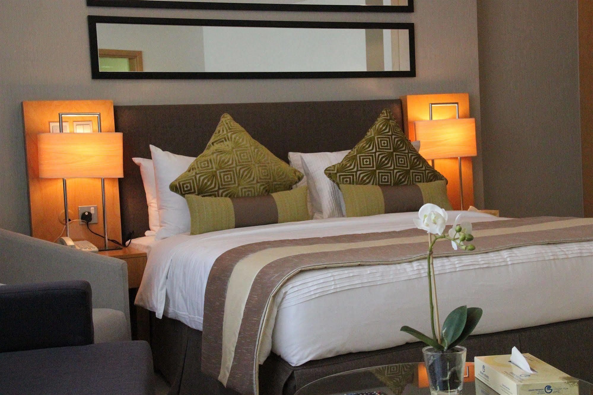 Grand Heights Dubai Hotel Apartments Exterior foto